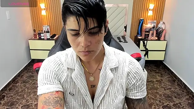 KAROLLJONES1 online show from 09/18/25, 02:35