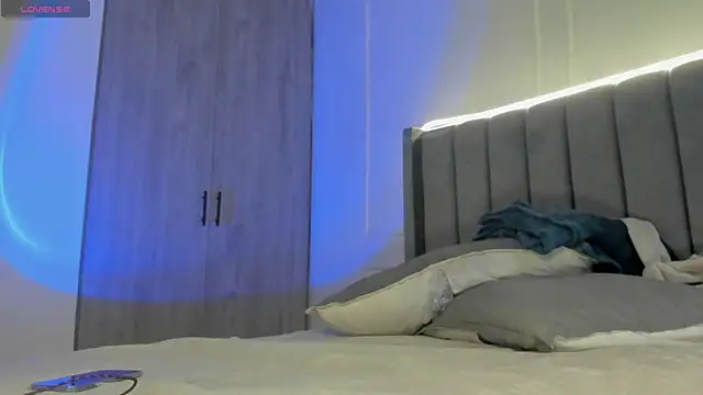 Ice Princess  online show from 10/29/25, 01:13