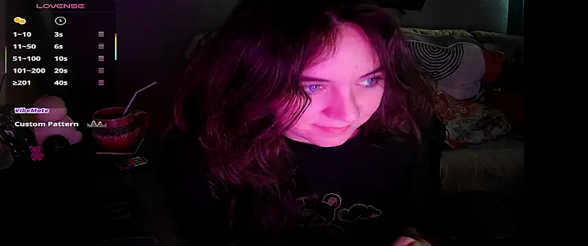 Snapshot of goddessmissmia chatting on 09/21/25, 04:30 goddessmissmia online show from 09/21/25, 04:30