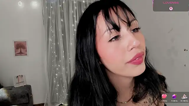 Miss Charlottet online show from 11/20/25, 08:08