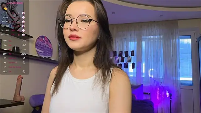 Snapshot of lolly_by chatting on 10/19/25, 08:15 lolly by online show from 10/19/25, 08:15