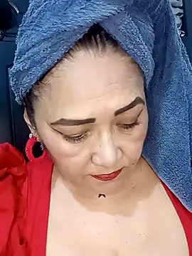 linda luna29 online show from 11/30/25, 04:16