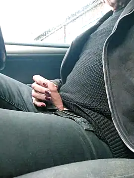 Snapshot of lynxman chatting on 10/23/25, 07:40 lynxman online show from 10/23/25, 07:40