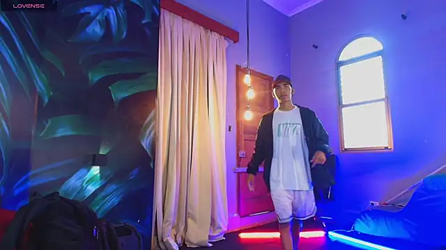 AlanCutee online show from 09/19/25, 11:44