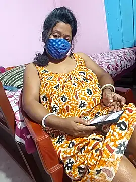 Snapshot of Cute-Swewty chatting on 11/11/25, 01:44 Cute-Swewty online show from 11/11/25, 01:44