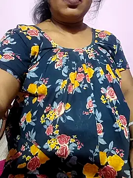 Snapshot of Cute-Swewty chatting on 11/17/25, 01:50 Cute-Swewty online show from 11/17/25, 01:50