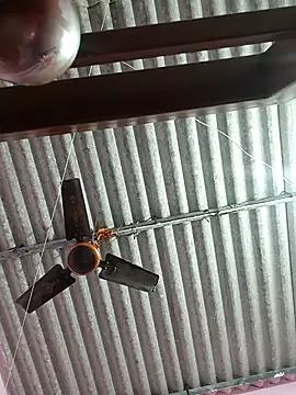 Snapshot of Cute-Swewty chatting on 11/18/25, 02:54 Cute-Swewty online show from 11/18/25, 02:54