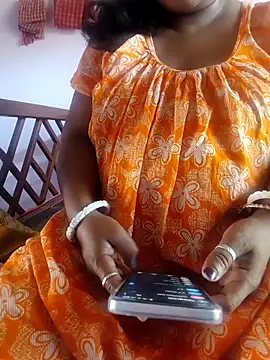 Snapshot of Cute-Swewty chatting on 02/16/26, 05:36 Cute-Swewty online show from 02/16/26, 05:36