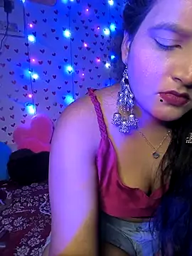 Snapshot of QueerSofty chatting on 09/24/25, 10:24 QueerSofty online show from 09/24/25, 10:24