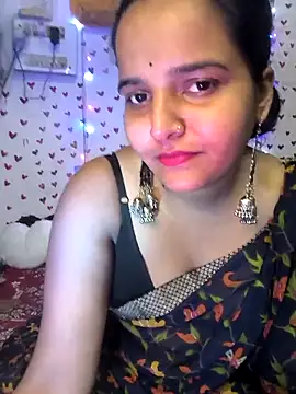 Snapshot of QueerSofty chatting on 10/04/25, 12:19 QueerSofty online show from 10/04/25, 12:19