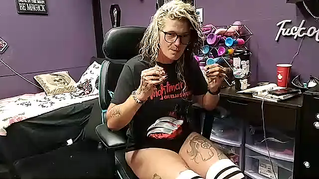 oddywithabody online show from 09/26/25, 09:02