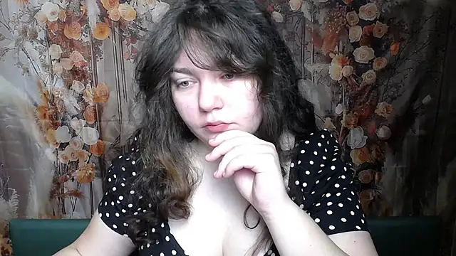 Snapshot of NeonilaLisova chatting on 02/05/26, 06:07 NeonilaLisova online show from 02/05/26, 06:07