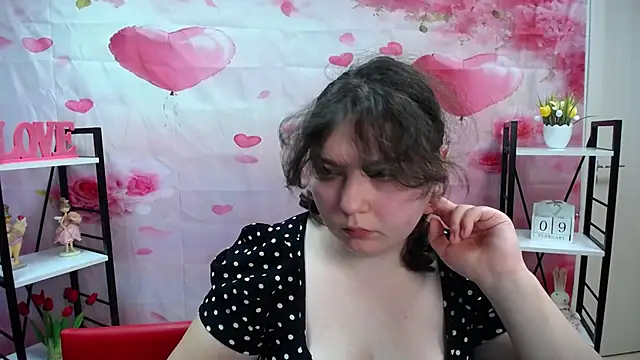 Snapshot of NeonilaLisova chatting on 02/09/26, 01:04 NeonilaLisova online show from 02/09/26, 01:04