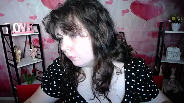 Snapshot of NeonilaLisova chatting on 02/13/26, 06:09 NeonilaLisova online show from 02/13/26, 06:09