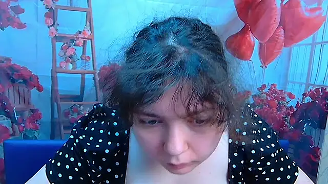 Snapshot of NeonilaLisova chatting on 02/16/26, 12:45 NeonilaLisova online show from 02/16/26, 12:45