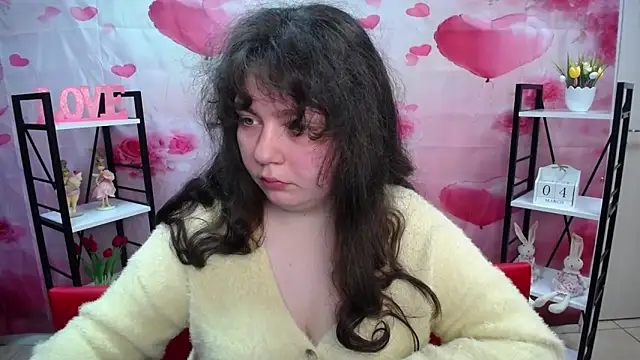 Snapshot of NeonilaLisova chatting on 03/04/26, 12:11 NeonilaLisova online show from 03/04/26, 12:11