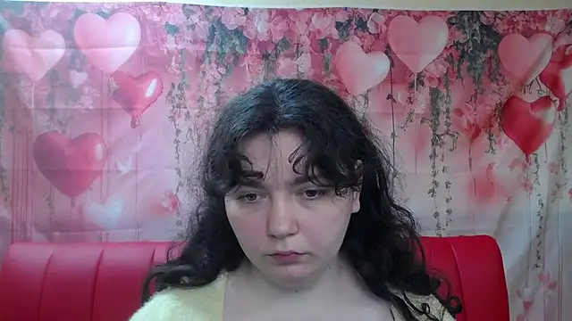 Snapshot of NeonilaLisova chatting on 04/11/26, 07:45 NeonilaLisova online show from 04/11/26, 07:45