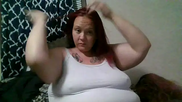Snapshot of ThickkkMama420 chatting on 04/22/26, 09:44 ThickkkMama420 online show from 04/22/26, 09:44