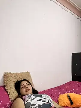 Nahomy cm online show from 09/13/25, 11:15