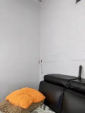 Nahomy cm online show from 10/07/25, 07:44