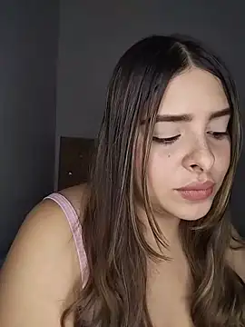 Nahomy cm online show from 06/08/26, 02:12