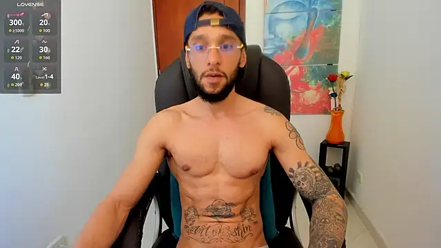 Cristhian teylor  online show from 09/26/25, 06:34