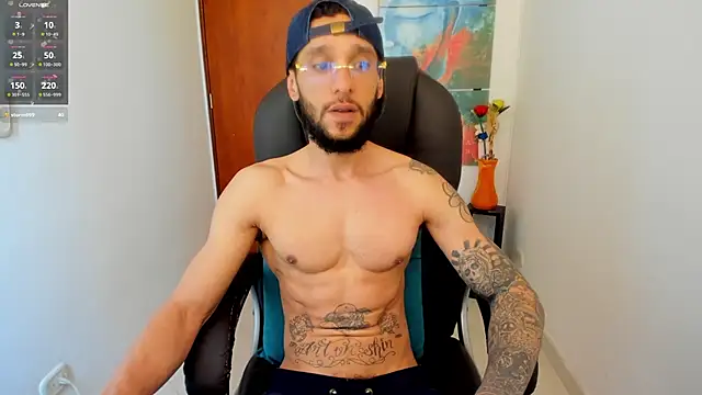 Cristhian teylor  online show from 10/04/25, 05:33