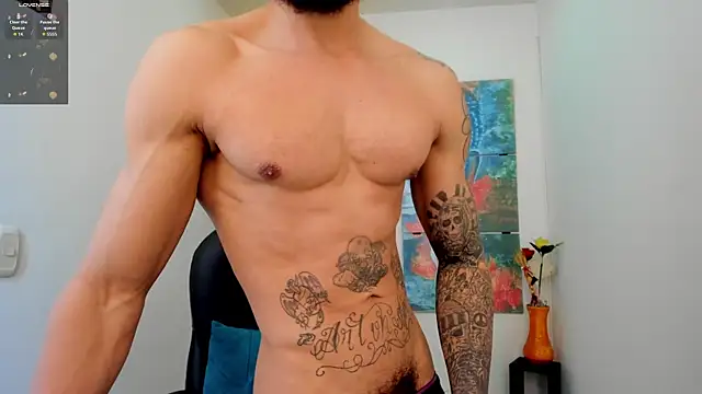 Cristhian teylor  online show from 10/20/25, 04:07