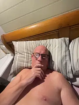 Snapshot of philefc chatting on 11/05/25, 09:59 philefc online show from 11/05/25, 09:59