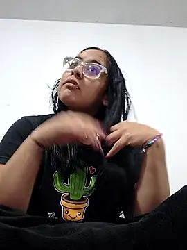 Sofia leving online show from 09/26/25, 02:04