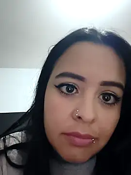 Sofia leving online show from 10/28/25, 07:49