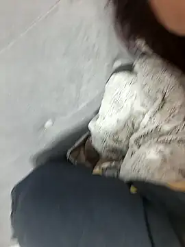 Snapshot of Anayssa_ chatting on 10/08/25, 09:12 Anayssa online show from 10/08/25, 09:12