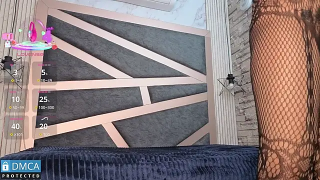 Clhoee  online show from 11/17/25, 03:34