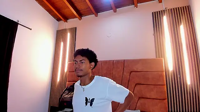 FYKMOR 1 online show from 10/28/25, 03:54