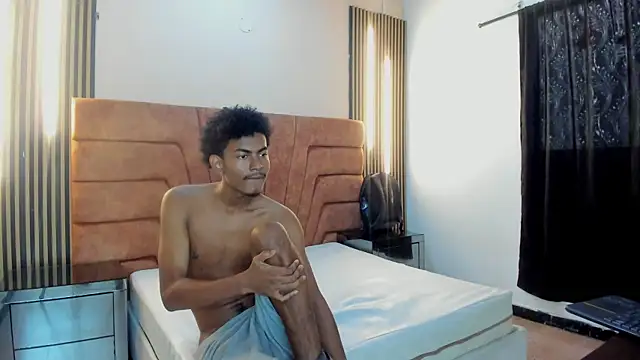 FYKMOR 1 online show from 12/02/25, 07:42