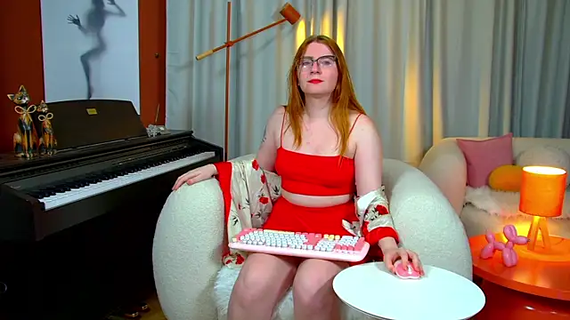 AliceAllisons online show from 09/30/25, 06:24