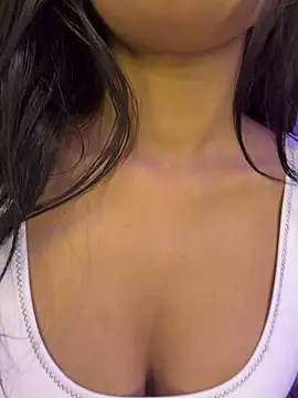 KARISHMA-STRIP online show from 01/08/26, 07:16