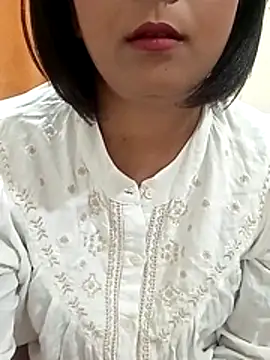 Snapshot of Queen_Kushi4 chatting on 07/19/26, 01:37 Queen Kushi4 online show from 07/19/26, 01:37