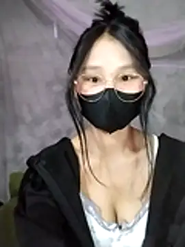 saronla 03 online show from 11/27/25, 02:24