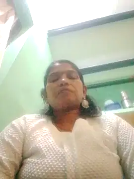 Chandrakanta-Devi online show from 10/20/25, 04:29