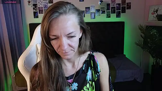 Jesica mooon online show from 10/11/25, 01:27