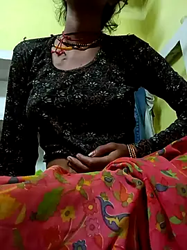 Snapshot of Juhi_chawla chatting on 10/02/25, 11:56 Juhi chawla online show from 10/02/25, 11:56