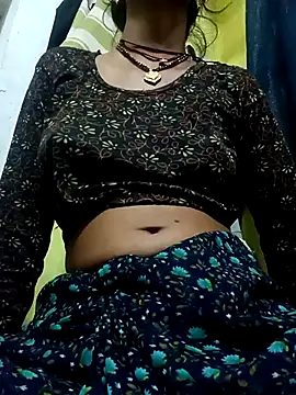 Snapshot of Juhi_chawla chatting on 10/21/25, 03:46 Juhi chawla online show from 10/21/25, 03:46