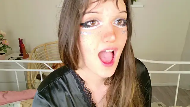 kamila blush online show from 12/04/25, 03:16