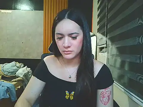 Yhanbeaufort18 online show from 10/03/25, 05:10