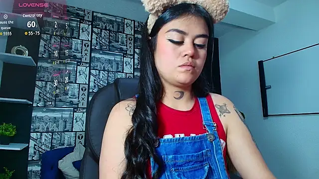 Snapshot of Mia_Morelli_ chatting on 09/25/25, 04:16 Mia Morelli online show from 09/25/25, 04:16