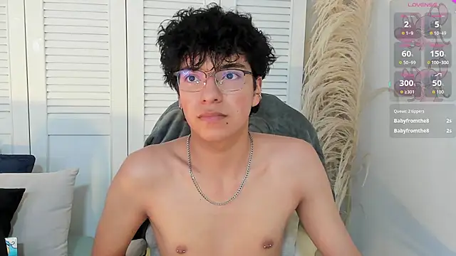 Snapshot of miilo_wolf chatting on 09/23/25, 12:52 miilo wolf online show from 09/23/25, 12:52