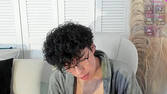 Snapshot of miilo_wolf chatting on 09/30/25, 12:32 miilo wolf online show from 09/30/25, 12:32