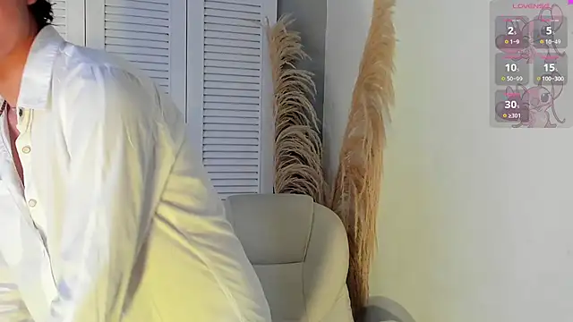 Snapshot of miilo_wolf chatting on 10/04/25, 12:36 miilo wolf online show from 10/04/25, 12:36