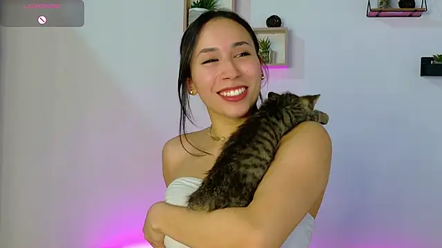 manumontoya  online show from 10/05/25, 05:33